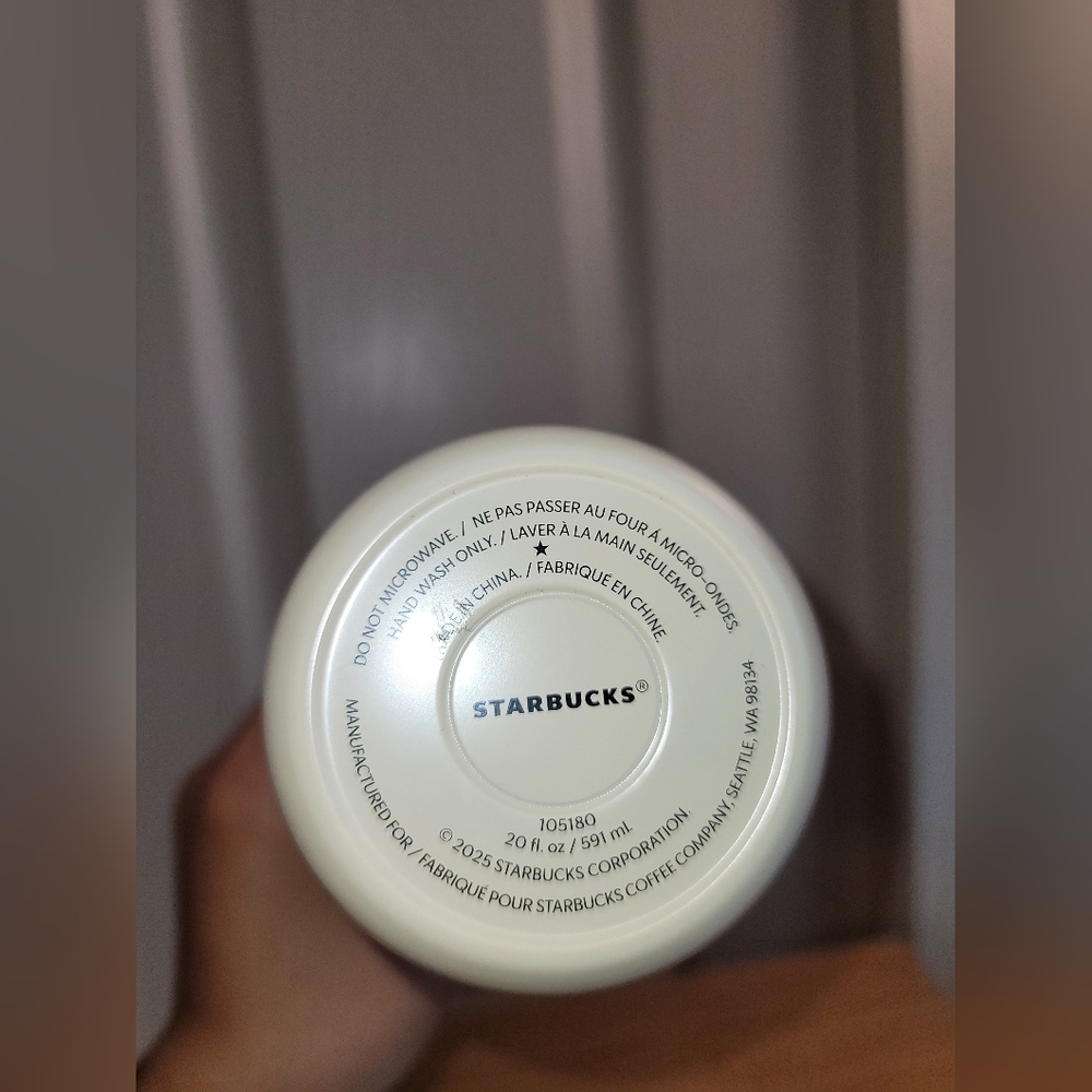 Starbucks x Hello Kitty Stainless Steel Water Bottle 20oz – Limited Edition - Picture 2 of 4